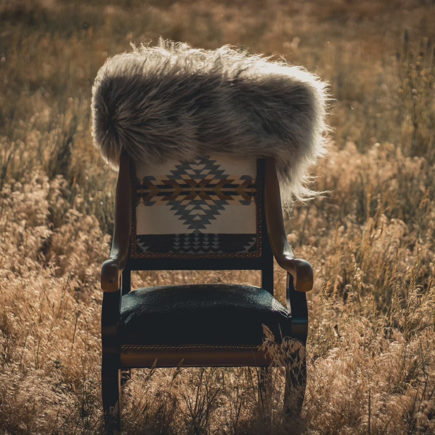 Western upholstered Chair - j.huber leather designs