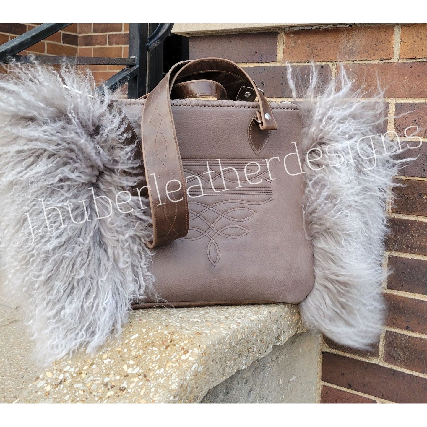 Wooly Tote with Bootstitch detail