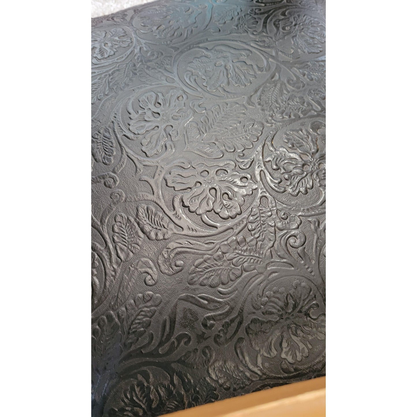 Western upholstered Chair - j.huber leather designs