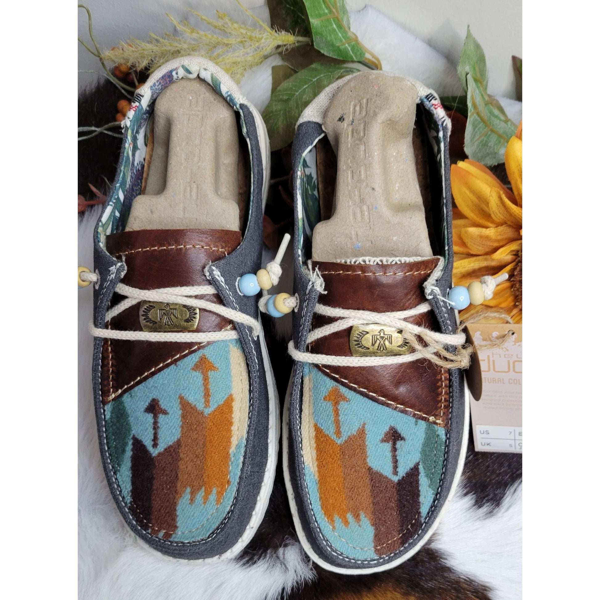 Leather and wool inlay Hey Dudes - j.huber leather designs