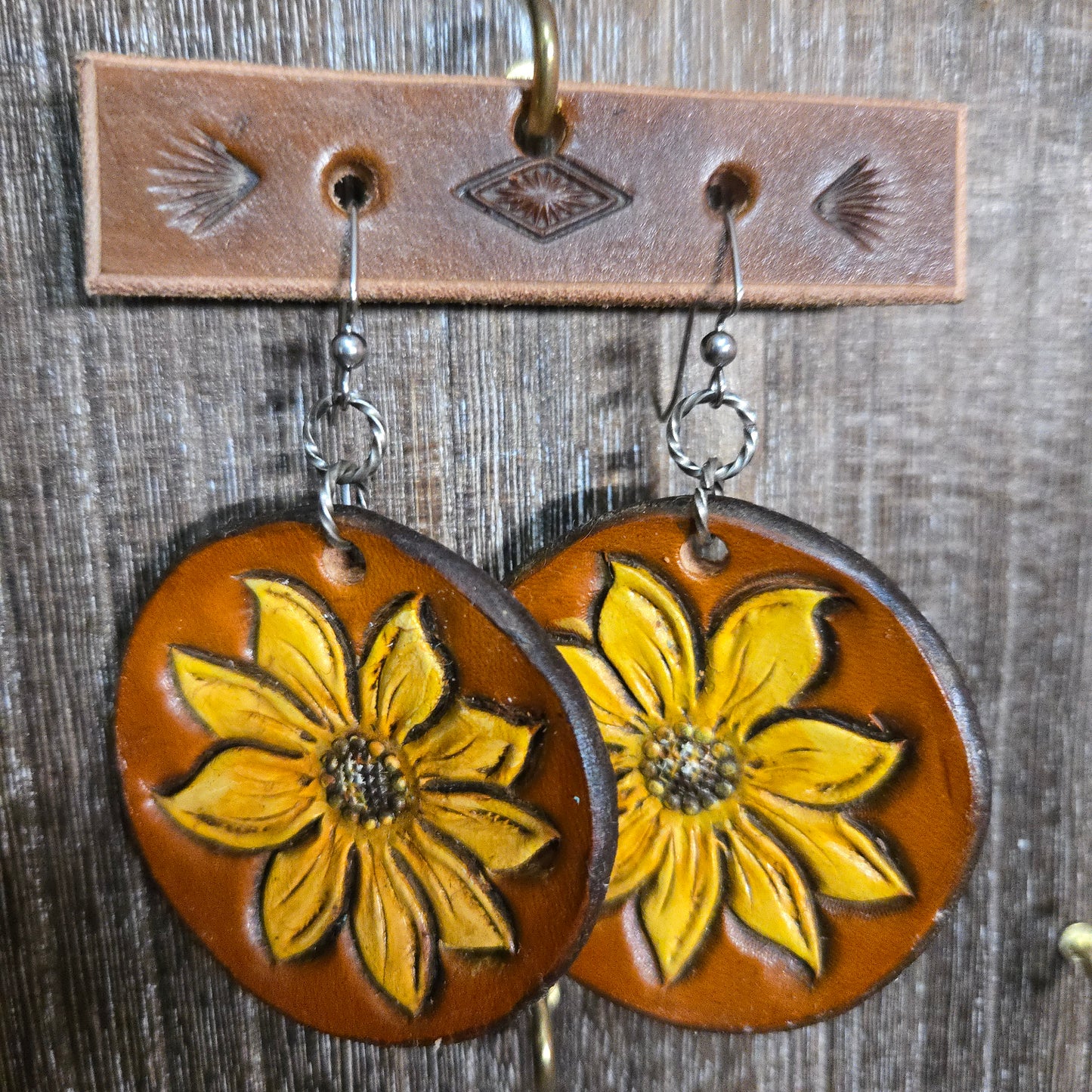 Leather  Earring - Round Sunflower
