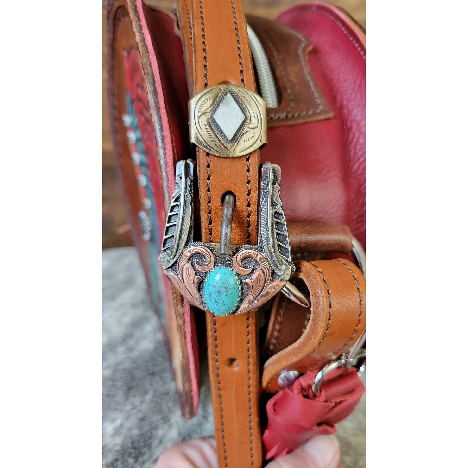 106J  Feather Headdress Round Purse showing buckle up close